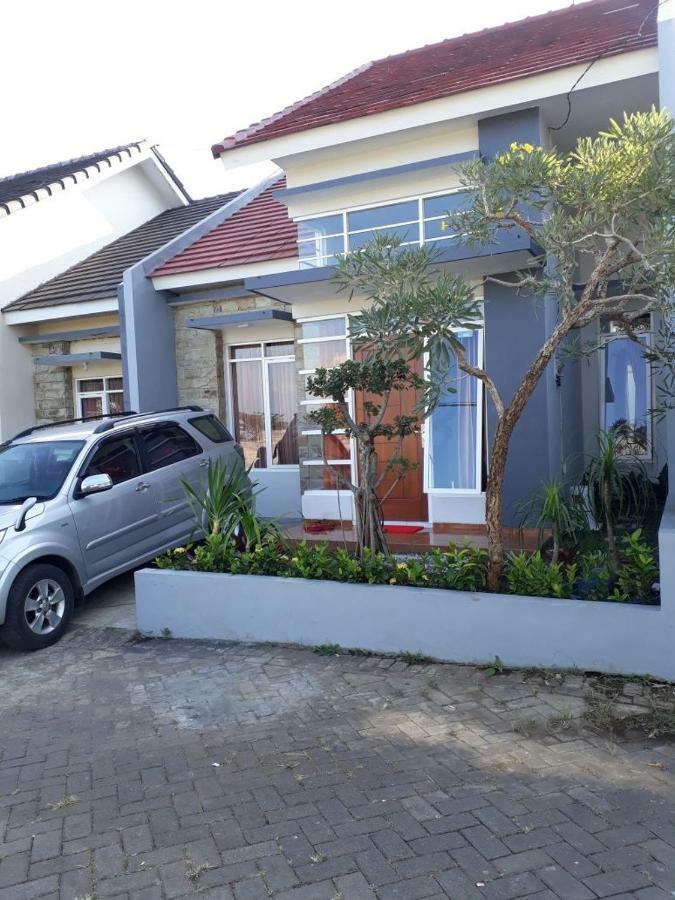 Villa Puncak Garuda A5 Бату Екстер'єр фото